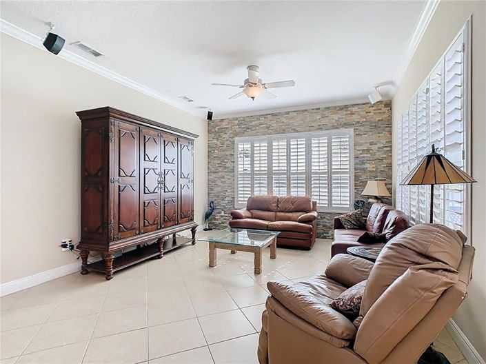 Image No.25-3 Bed House for sale