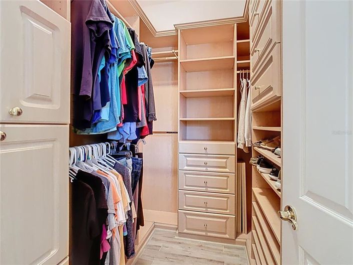 Image No.37-3 Bed House for sale