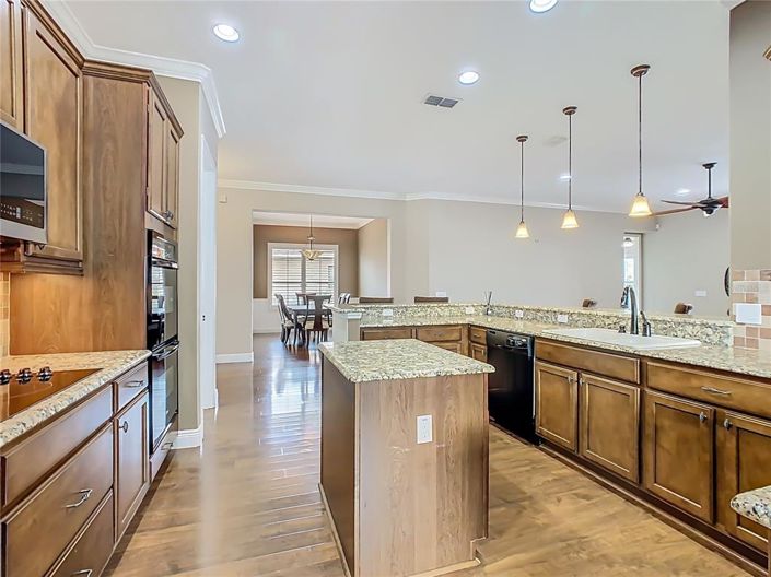 Image No.15-3 Bed House for sale