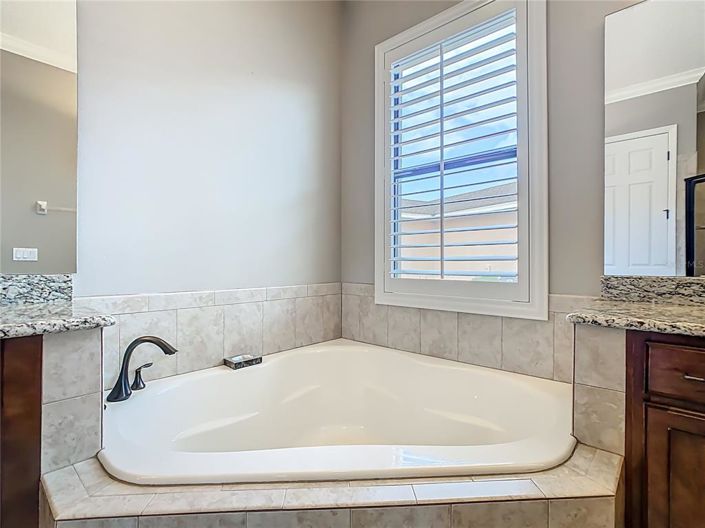 Image No.41-3 Bed House for sale