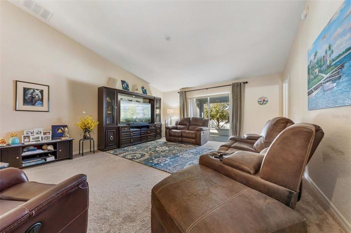 Image No.9-3 Bed House for sale