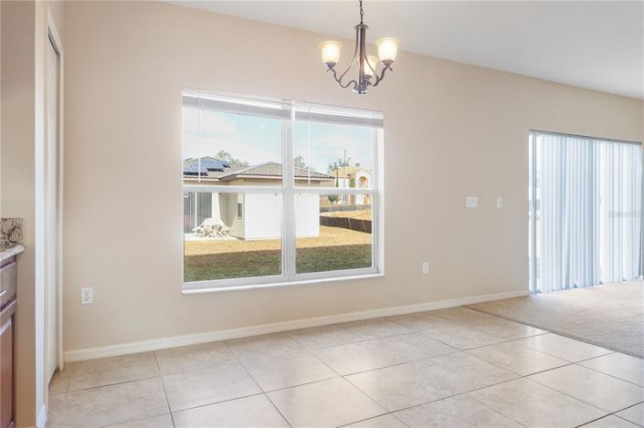 Image No.7-Maison de 4 chambres à vendre à Saint John