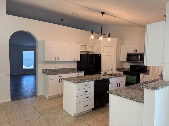 Image No.3-3 Bed House for sale