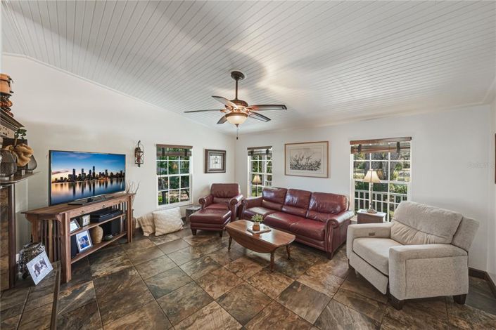 Image No.4-3 Bed House for sale