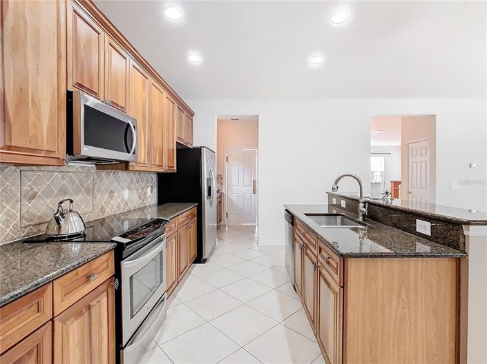 Image No.3-4 Bed House for sale