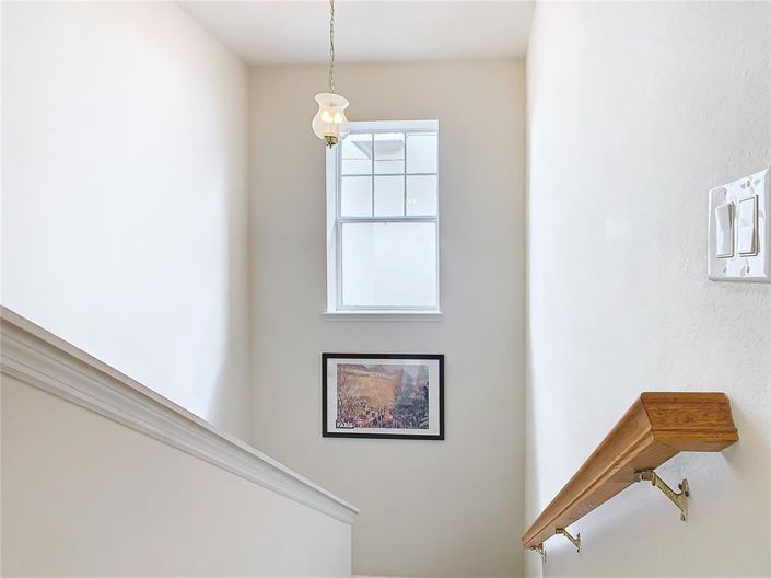 Image No.30-4 Bed House for sale