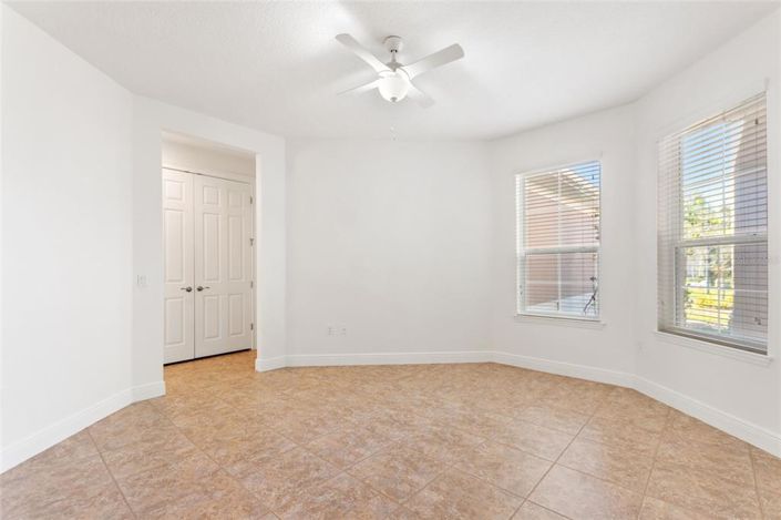 Image No.10-2 Bed House for sale