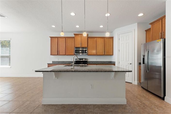 Image No.12-2 Bed House for sale