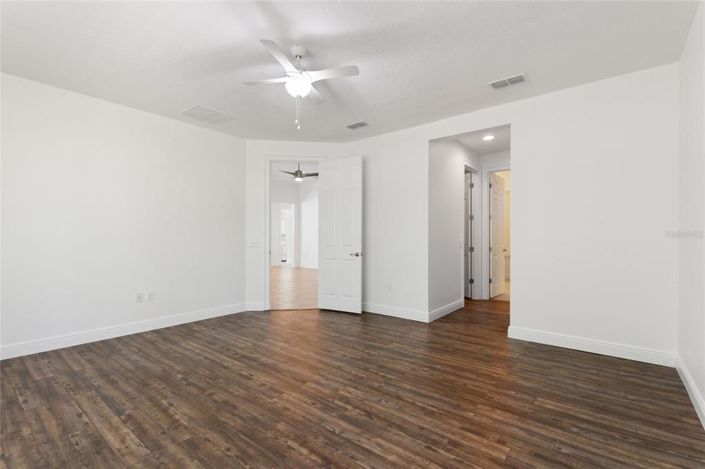 Image No.18-2 Bed House for sale