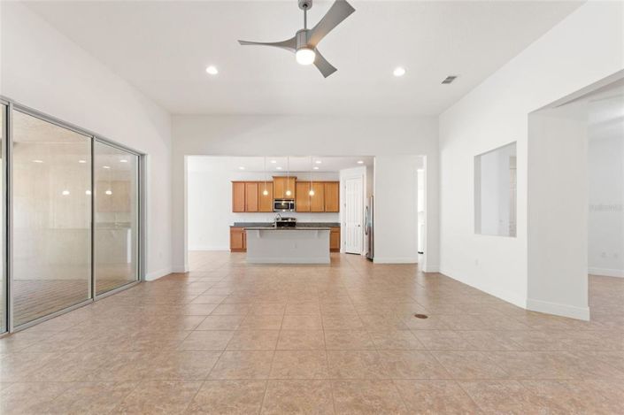 Image No.9-2 Bed House for sale