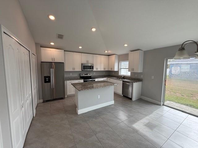 Image No.2-3 Bed House for sale