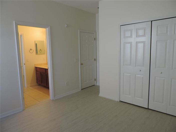 Image No.13-4 Bed House for sale