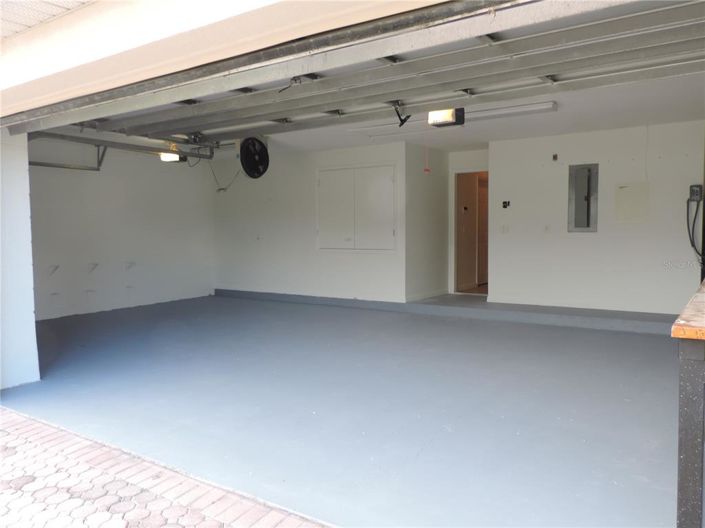 Image No.18-4 Bed House for sale