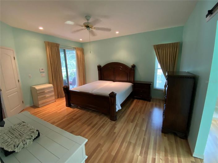 Image No.17-2 Bed House for sale