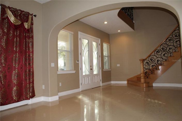 Image No.13-5 Bed House for sale