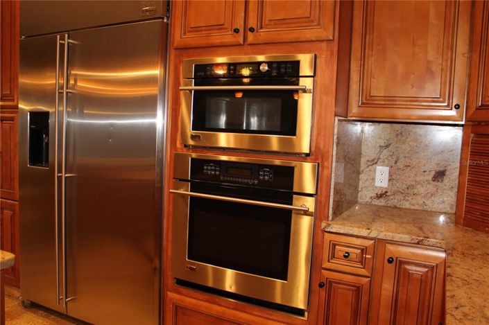 Image No.27-5 Bed House for sale