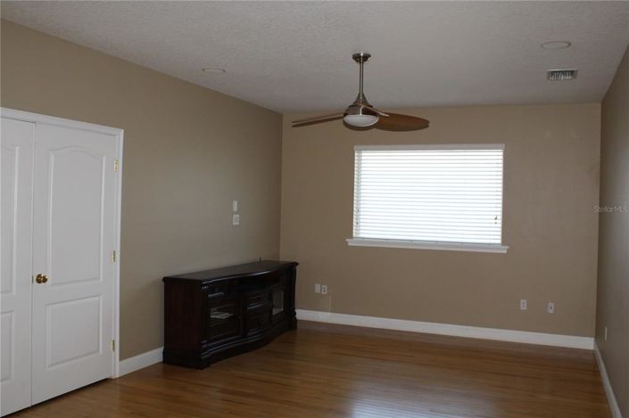 Image No.46-5 Bed House for sale