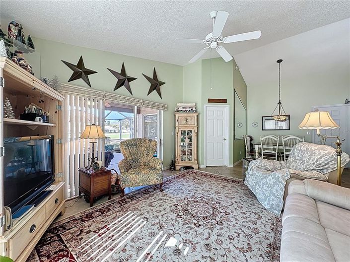 Image No.14-2 Bed House for sale