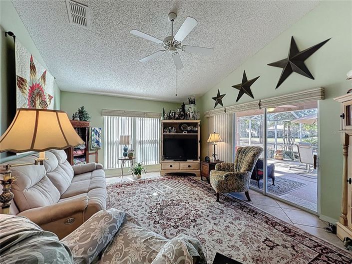 Image No.21-2 Bed House for sale