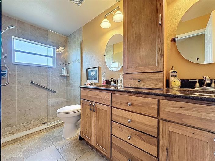 Image No.26-2 Bed House for sale