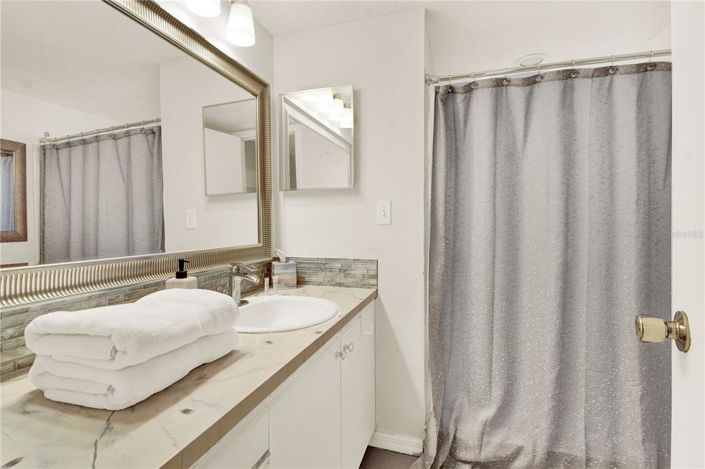 Image No.17-Appartement de 3 chambres à vendre à Saint John