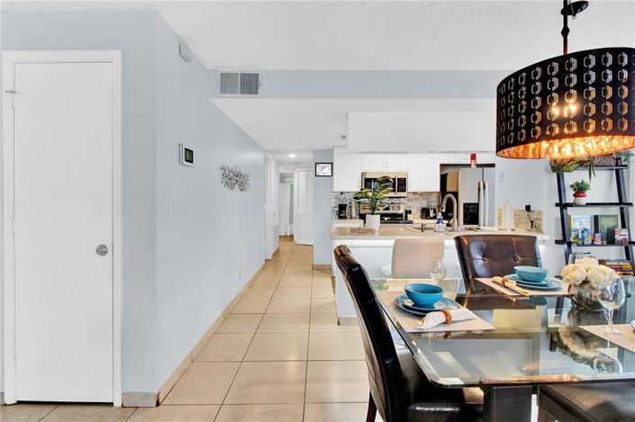 Image No.4-Appartement de 3 chambres à vendre à Saint John