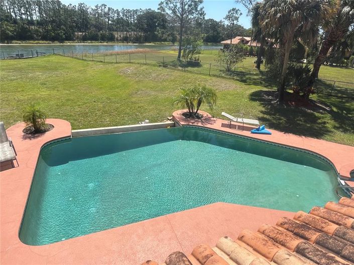 Image No.10-4 Bed House for sale