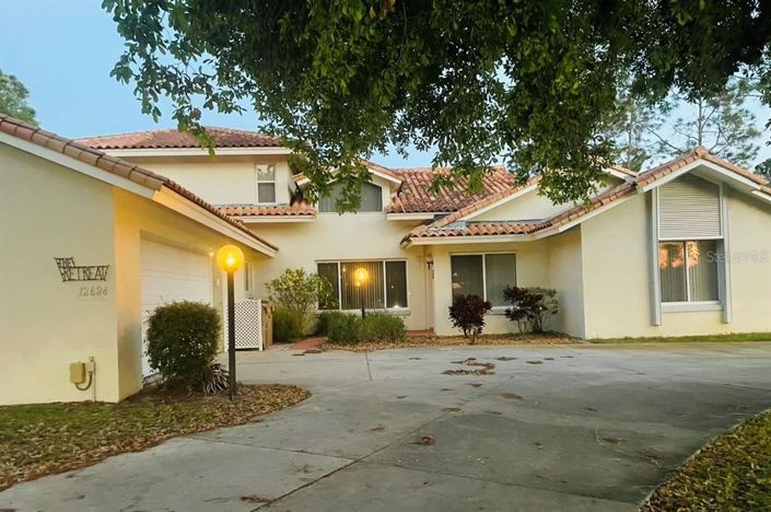 Image No.2-4 Bed House for sale