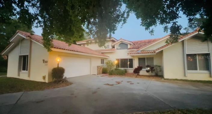 Image No.3-4 Bed House for sale