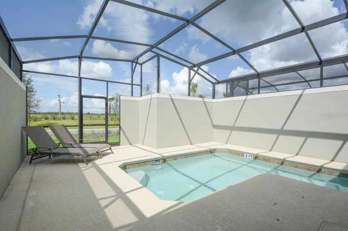 Image No.17-4 Bed Townhouse for sale