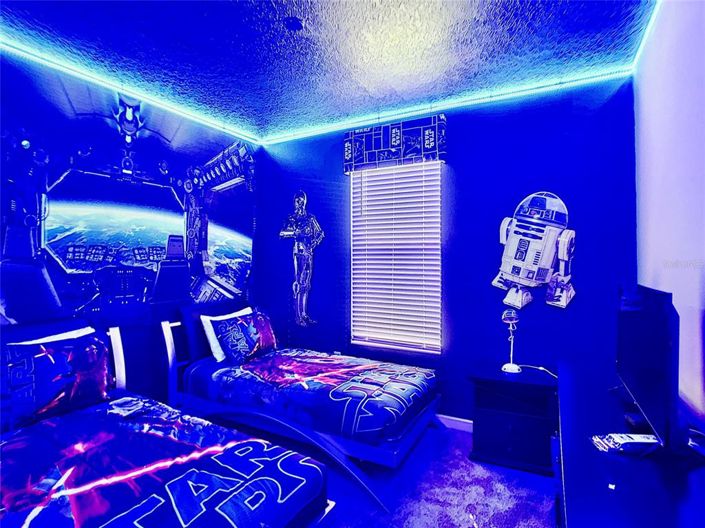 Image No.12-6 Bed House for sale