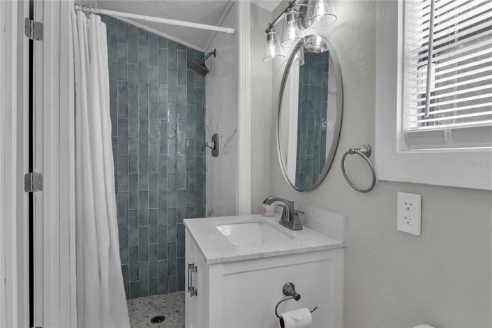 Image No.12-Appartement de 2 chambres à vendre à Saint John