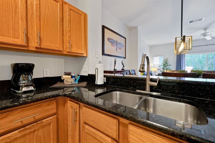 Image No.11-Maison de ville de 3 chambres à vendre à Saint John