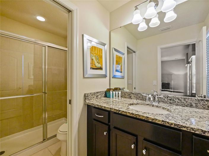 Image No.18-10 Bed House for sale