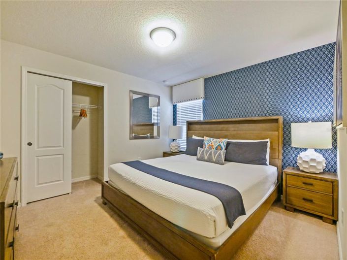 Image No.26-10 Bed House for sale