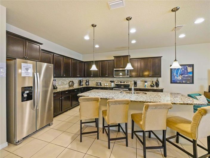 Image No.9-10 Bed House for sale