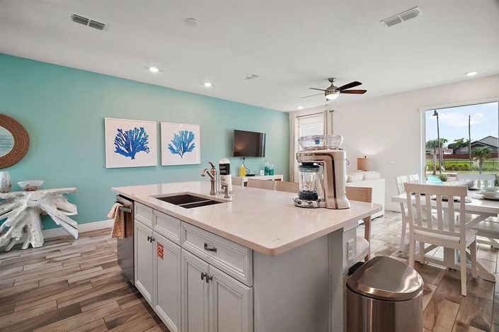 Image No.14-2 Bed Townhouse for sale