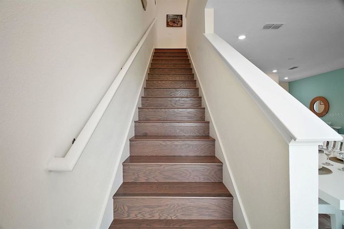 Image No.18-2 Bed Townhouse for sale