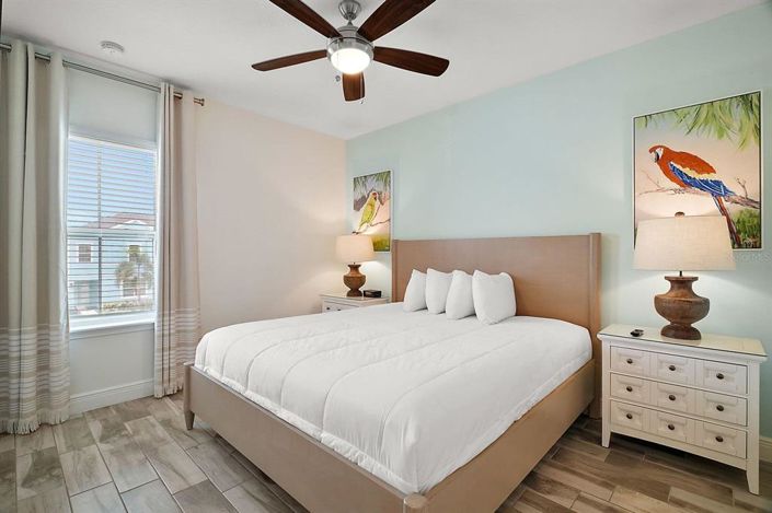 Image No.25-2 Bed Townhouse for sale