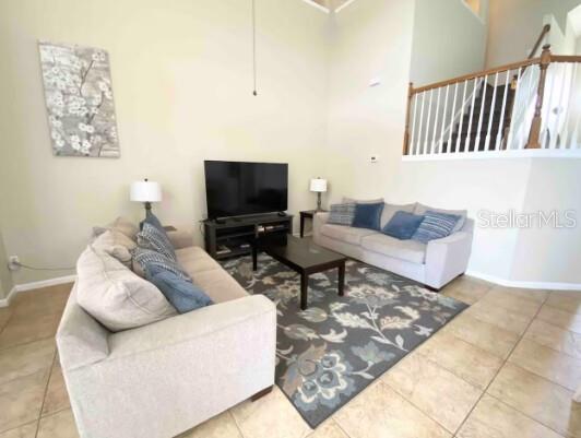 Image No.2-6 Bed House for sale