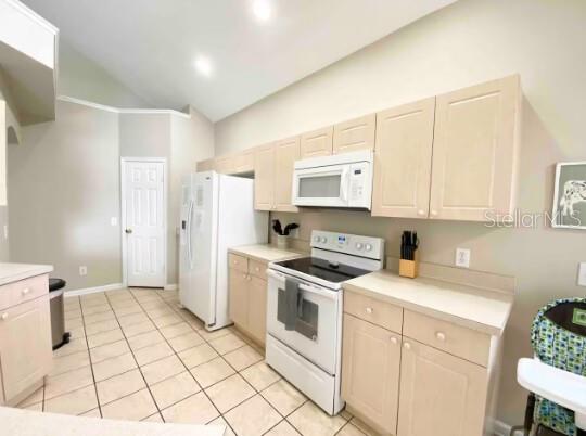 Image No.6-6 Bed House for sale