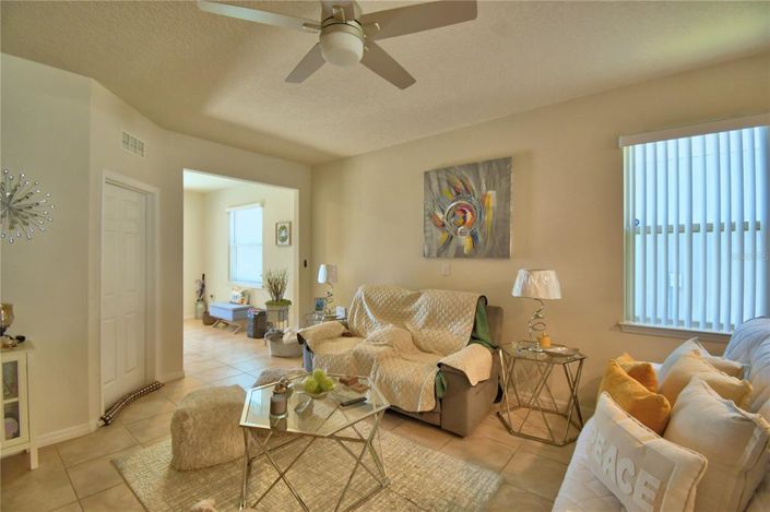 Image No.15-3 Bed House for sale