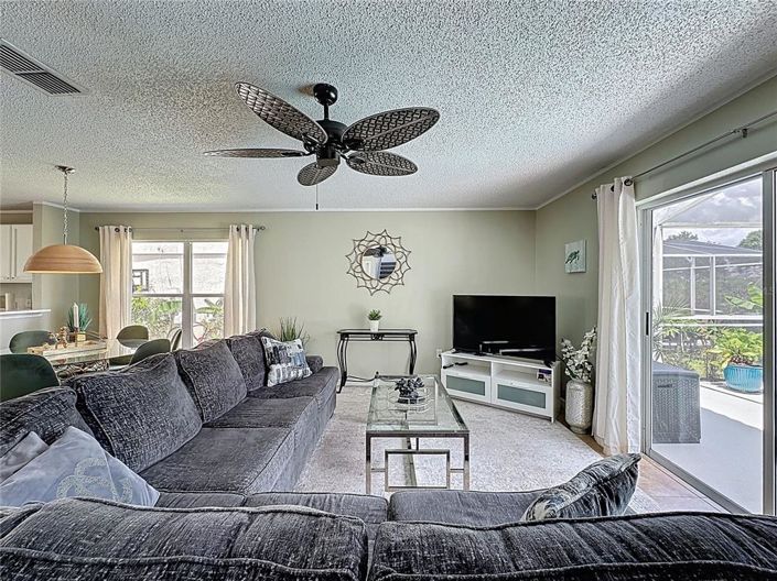 Image No.11-3 Bed House for sale