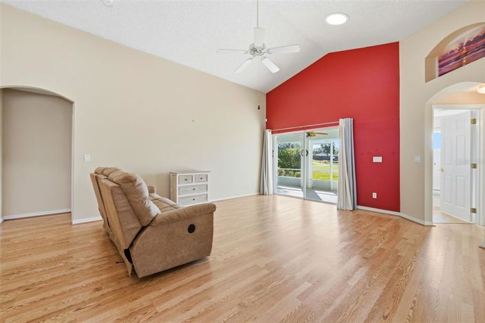 Image No.49-3 Bed House for sale