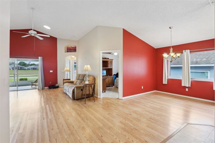 Image No.5-3 Bed House for sale