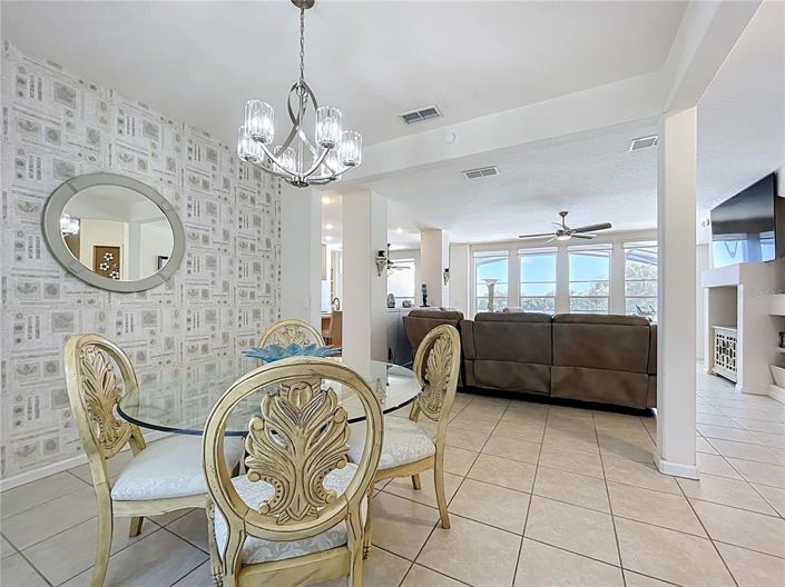 Image No.10-3 Bed House for sale