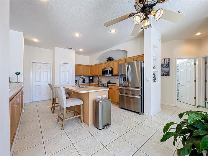 Image No.11-3 Bed House for sale