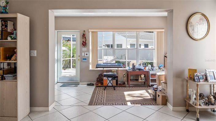 Image No.28-2 Bed House for sale