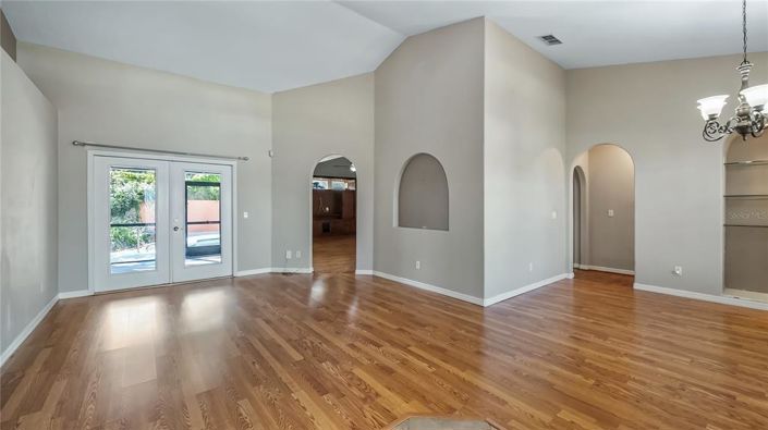 Image No.20-3 Bed House for sale