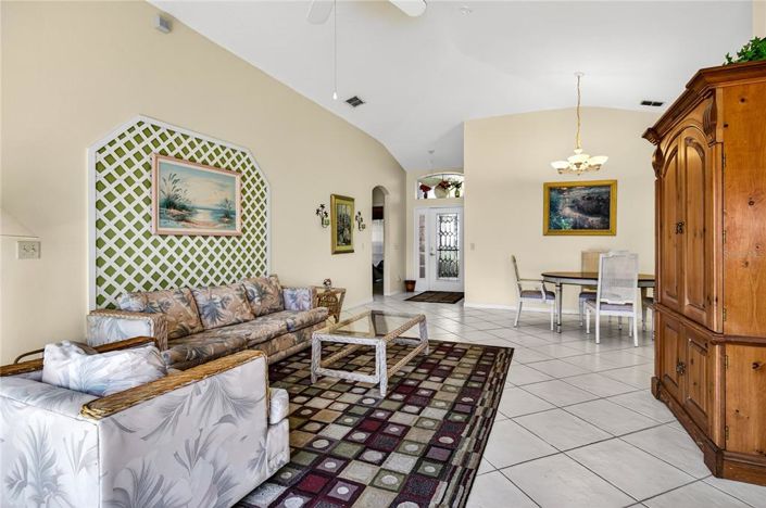 Image No.9-3 Bed House for sale